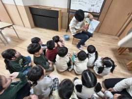 みんな大好き♪ 絵本タイム